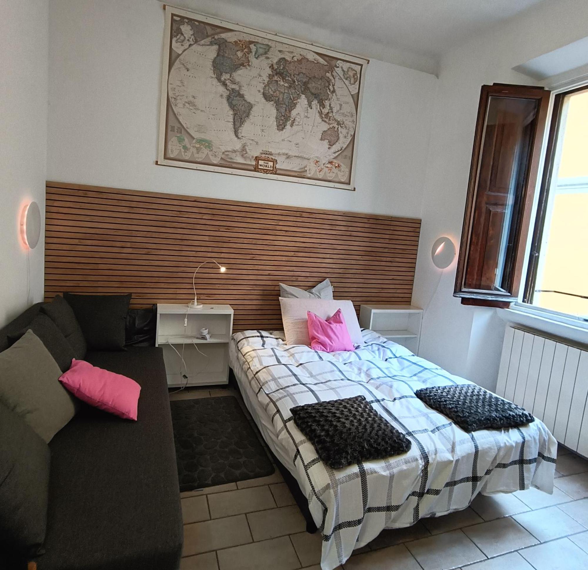 Appartement Isola Di Chinatown Bilocale Storico Nel Cuore Di Milano, Comfort E Stile Autentico Con 3 Letti Extra Large Milaan