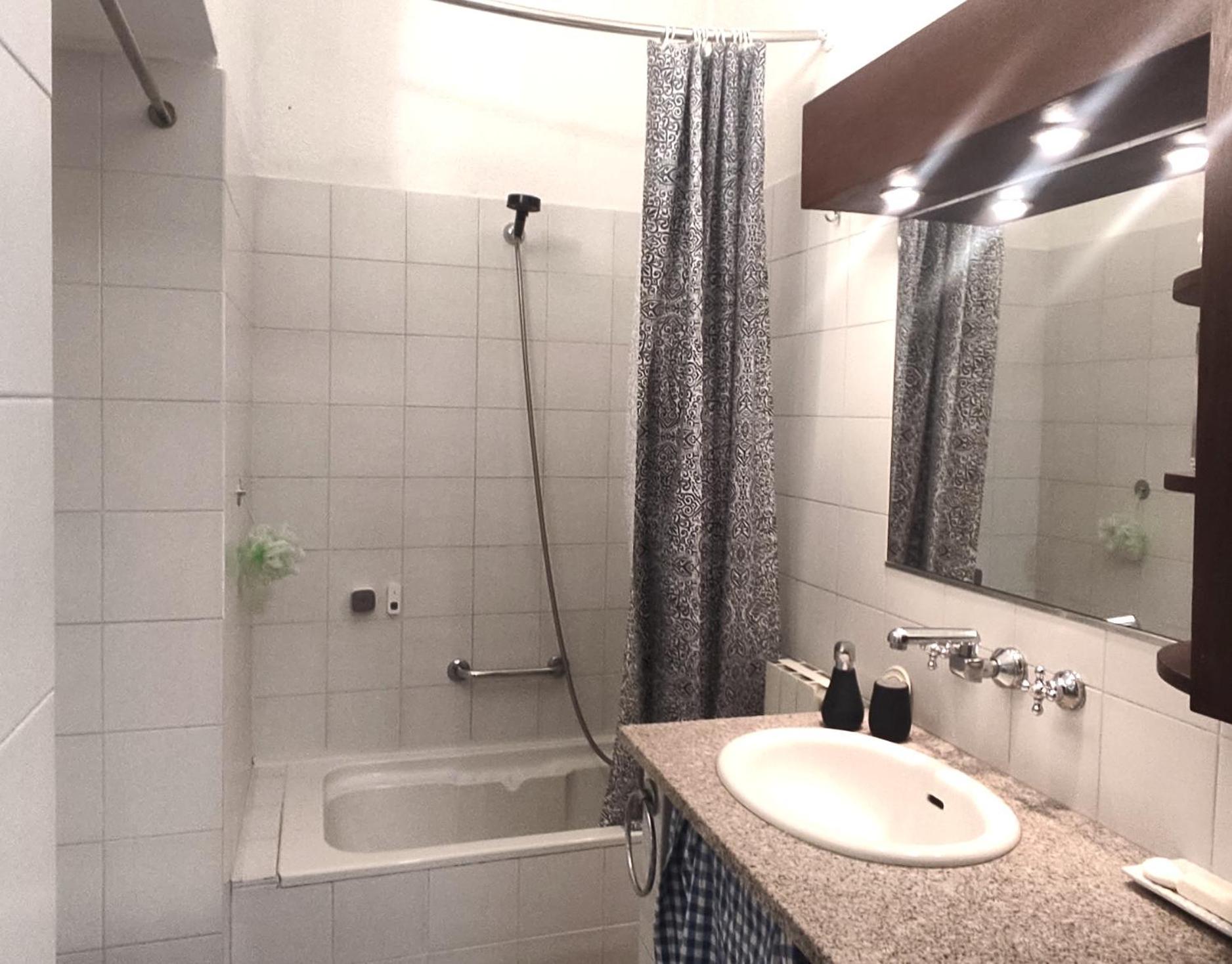 Isola Di Chinatown Bilocale Storico Nel Cuore Di Milano, Comfort E Stile Autentico Con 3 Letti Extra Large Appartement *